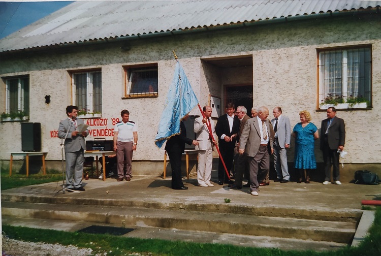 29 Zaszloavato 2