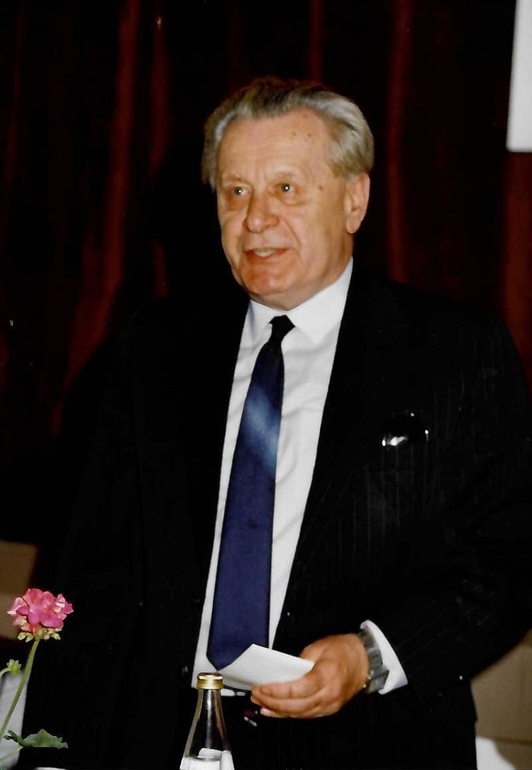 KIOSZ vezeto 1