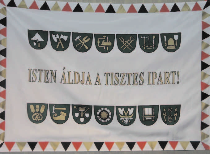 45 IPOSZ zaszlo 2